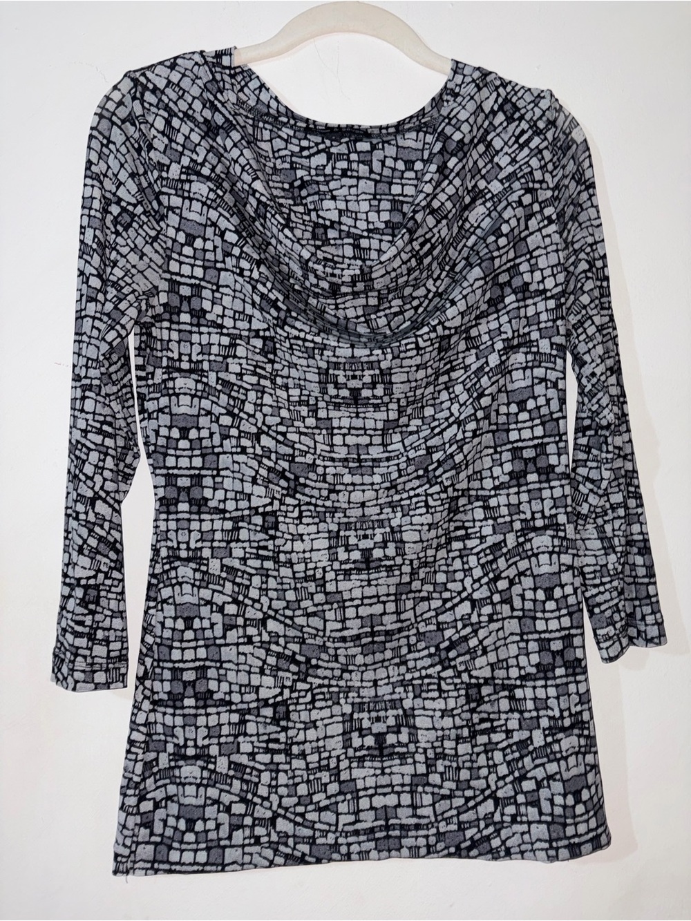 Cable & Gauge Black and Gray Patterned Cowl Neck Top